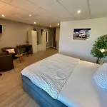 Hotel Truck
